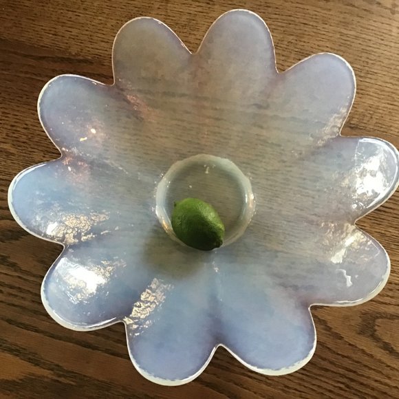 Very Large Glass Hand Blown Signed Murano  Petal Bowl in Iridescent White - Picture 3 of 9